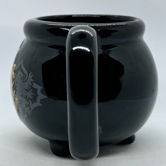 Silver Buffalo Black Jumbo Harry Potter Ceramic "Hogwarts" Cauldron Mug - Picture 2 of 9